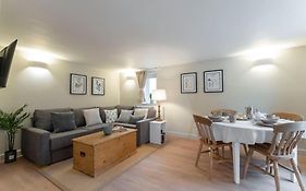 Cosy & Peaceful Self Contained Home In Montpellier